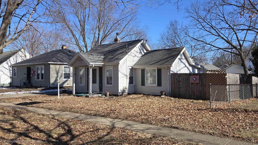 Photo of 1215 Lincoln AVENUE, Beloit, WI 53511 (MLS # 2016362)