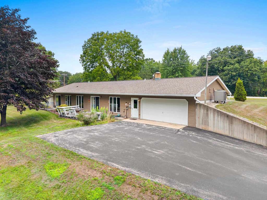 Photo of 5895 State Hwy 22, Lena, WI 54129 (MLS # 50331034)