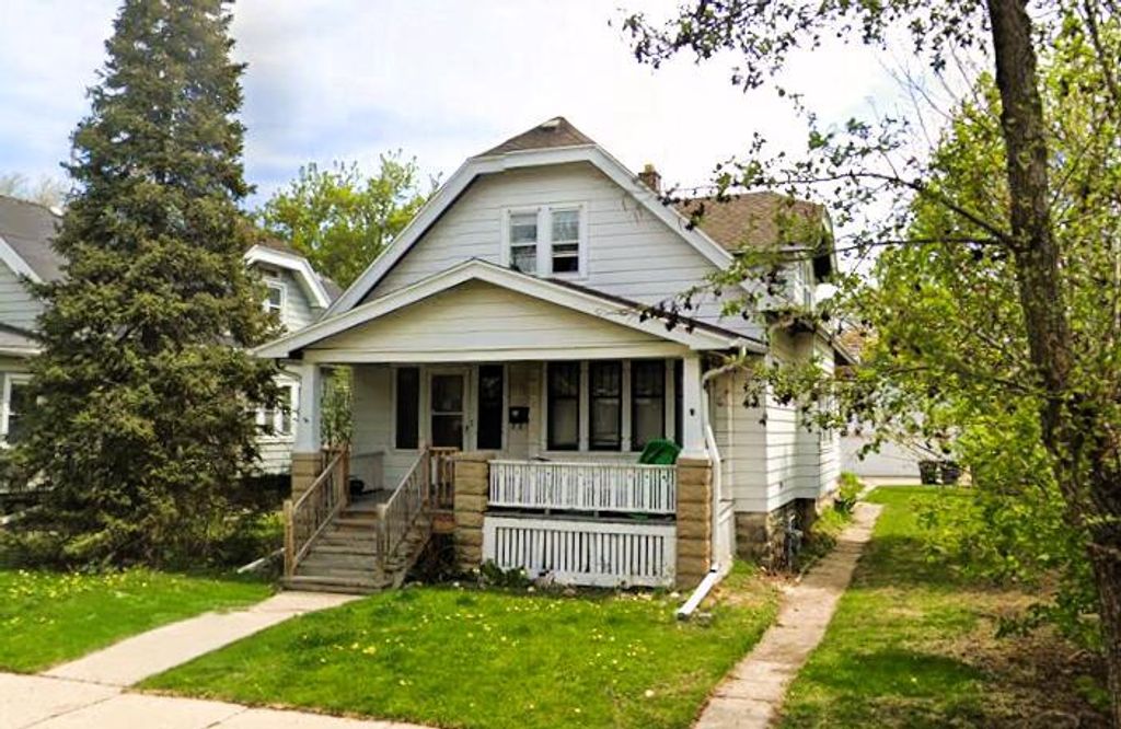 Photo of 1570 S 57th STREET, West Allis, WI 53214 (MLS # 1954286)