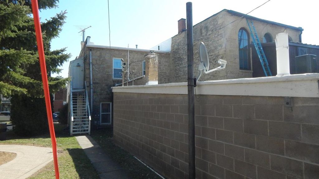 Photo of 210 N Iowa STREET, Dodgeville, WI 53533 (MLS # 2020755)