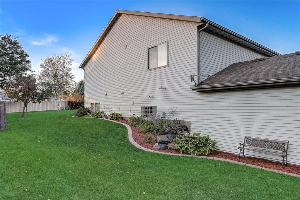 Photo of 717 East AVENUE, West Salem, WI 54669 (MLS # 1944642)