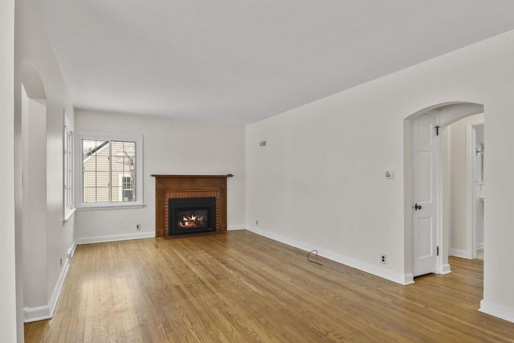 Photo of 37 S Hillside TERRACE, Madison, WI 53705 (MLS # 2014177)