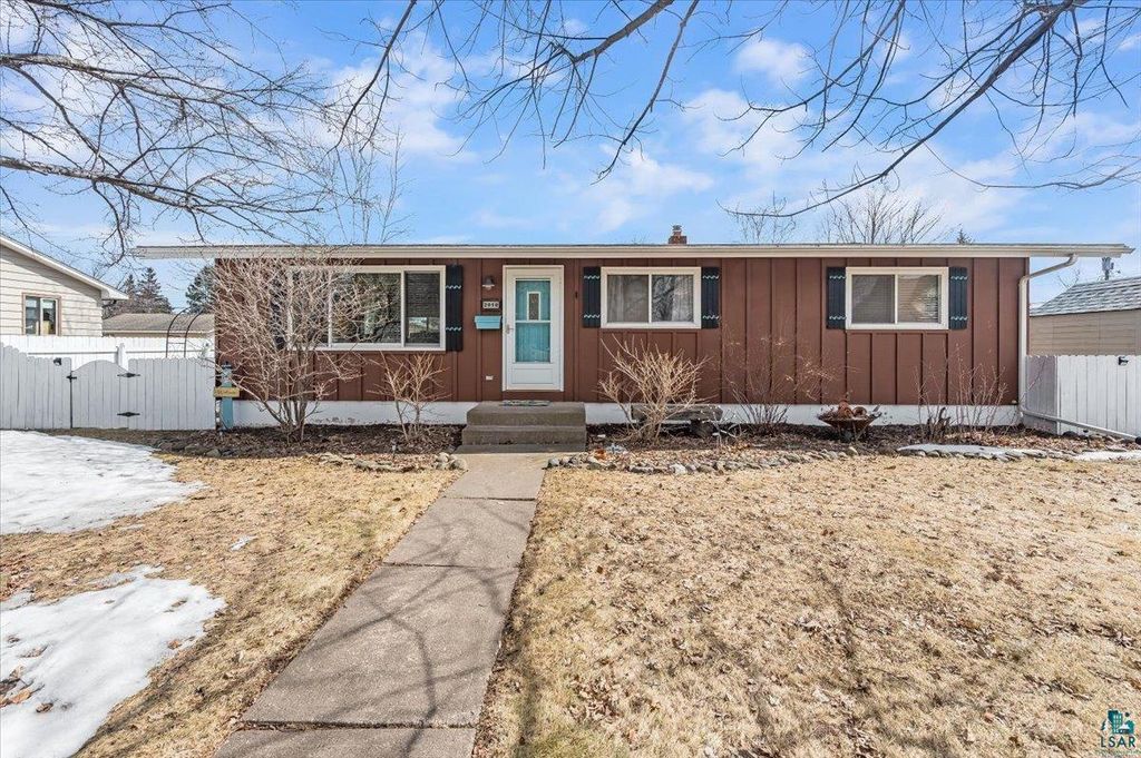 Photo of 2010 Garfield AVENUE, Superior, WI 54880 (MLS # 6124239)