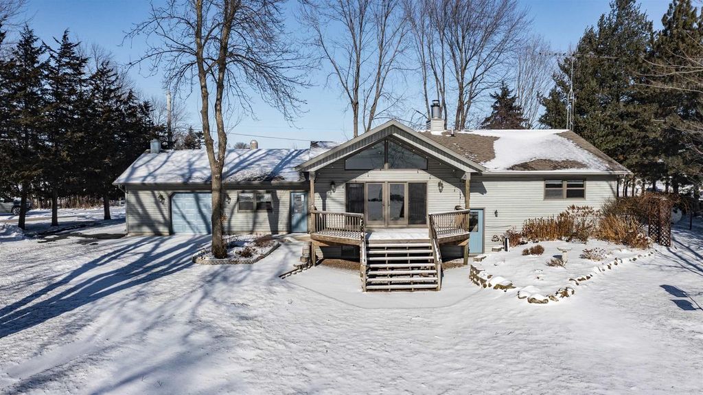 Photo of 9205 Willow LANE, Fremont, WI 54940 (MLS # 50320758)