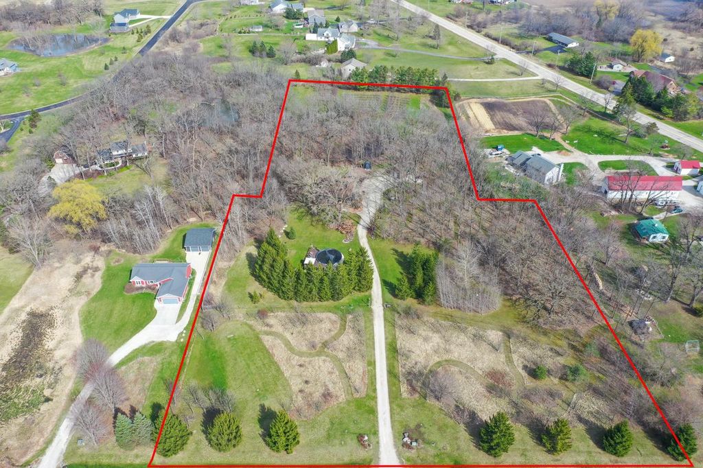 Photo of 115 S Westwood AVENUE, Burlington, WI 53105 (MLS # 1957014)