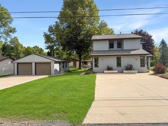 Photo of N164 Rogers LANE, Appleton, WI 54915 (MLS # 50333148)