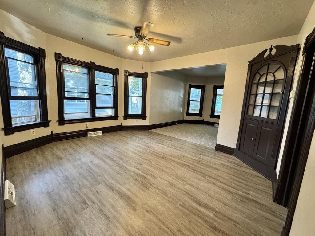 Photo of 714 11th AVENUE, Green Bay, WI 54304 (MLS # 50329884)