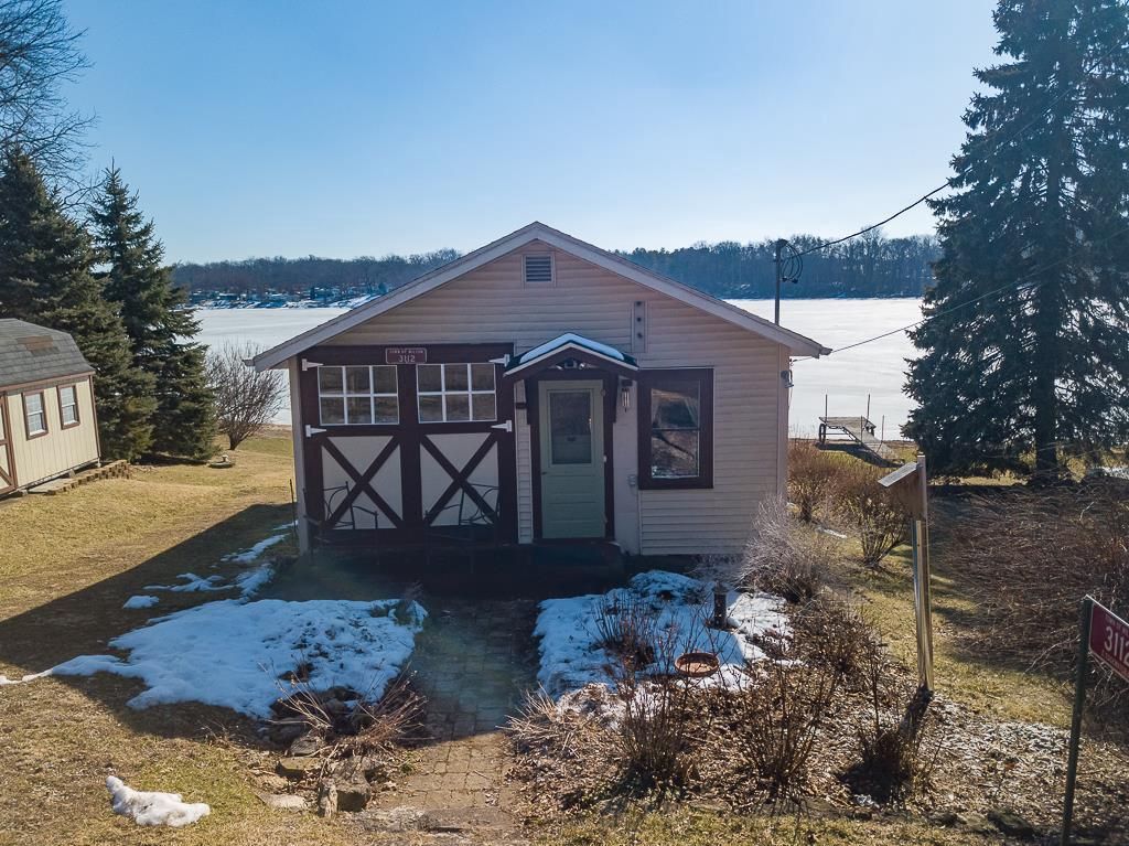 Photo of 3112 E Edgewater STREET, Milton, WI 53563 (MLS # 2017002)