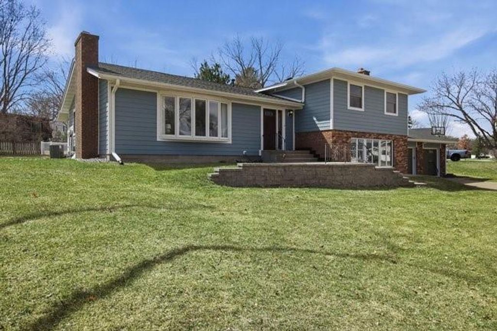 Photo of 3503 W Country Club LANE, Altoona, WI 54720 (MLS # 1599614)