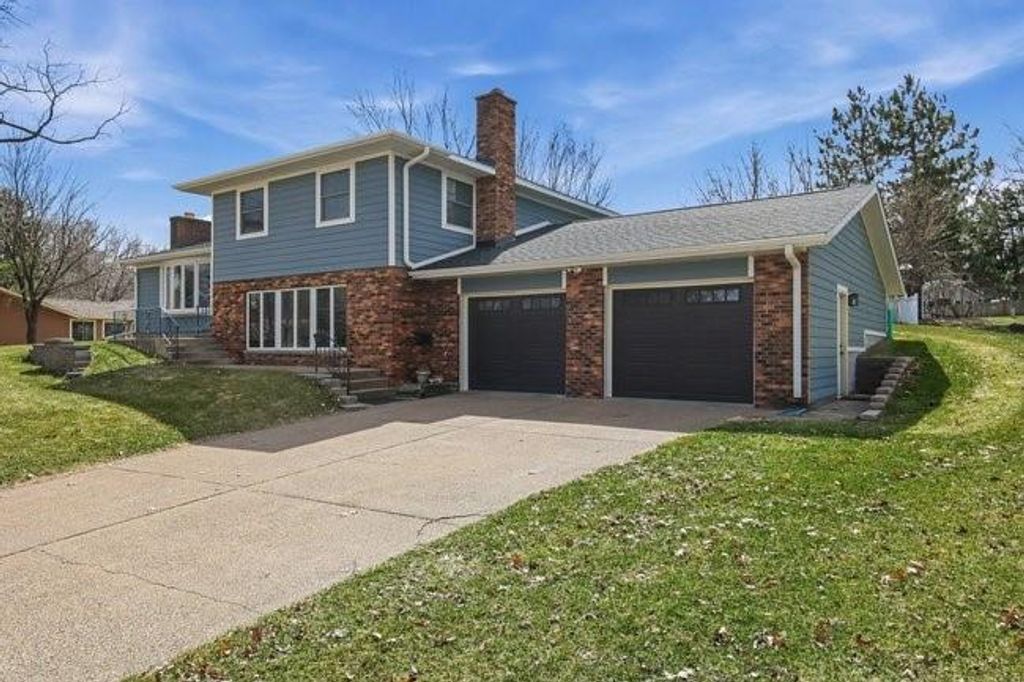 Photo of 3503 W Country Club LANE, Altoona, WI 54720 (MLS # 1599614)