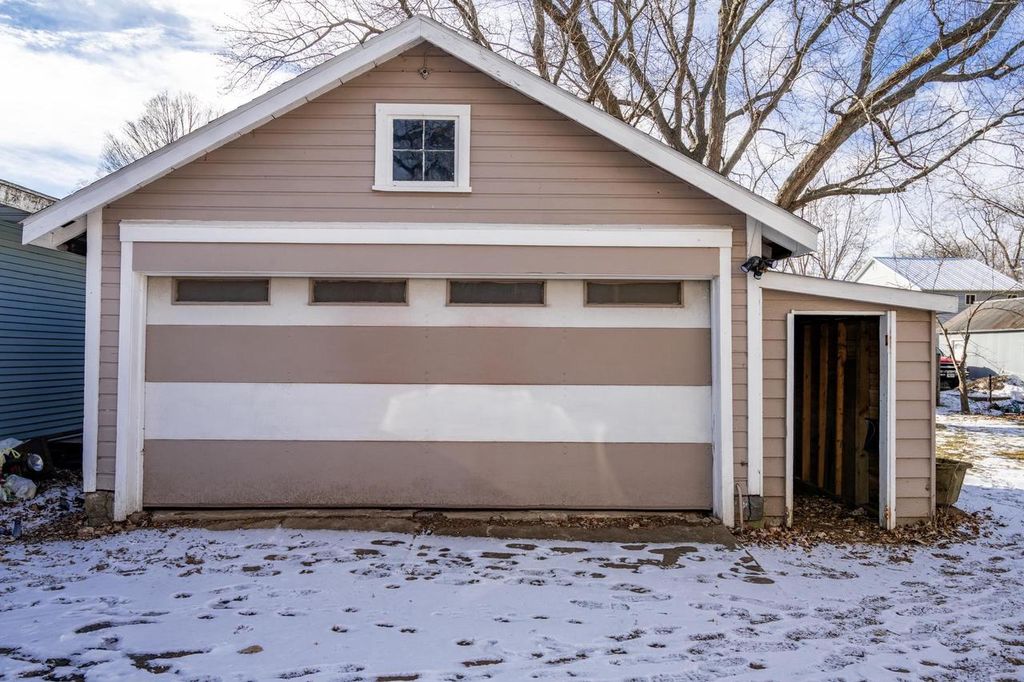 Photo of 314 W State STREET, Mauston, WI 53948 (MLS # 2013248)