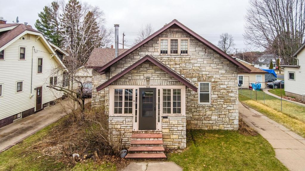 Photo of 706 S 5th AVENUE, Wausau, WI 54401 (MLS # 22601493)