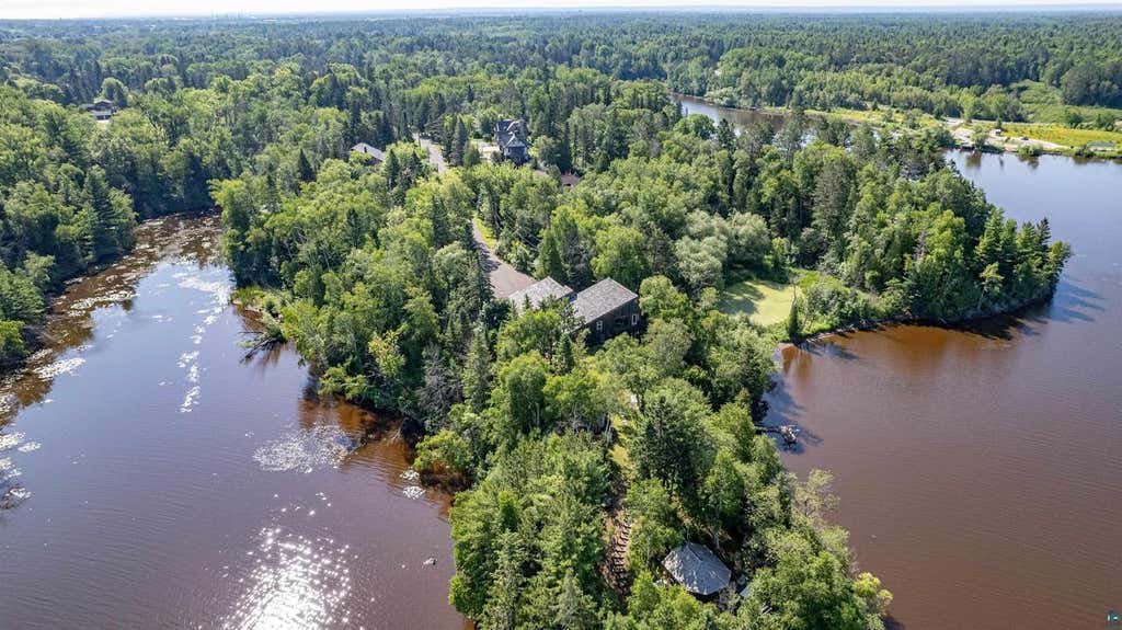 Photo of 26 St. Albans ROAD, Superior, WI 54880 (MLS # 6127155)