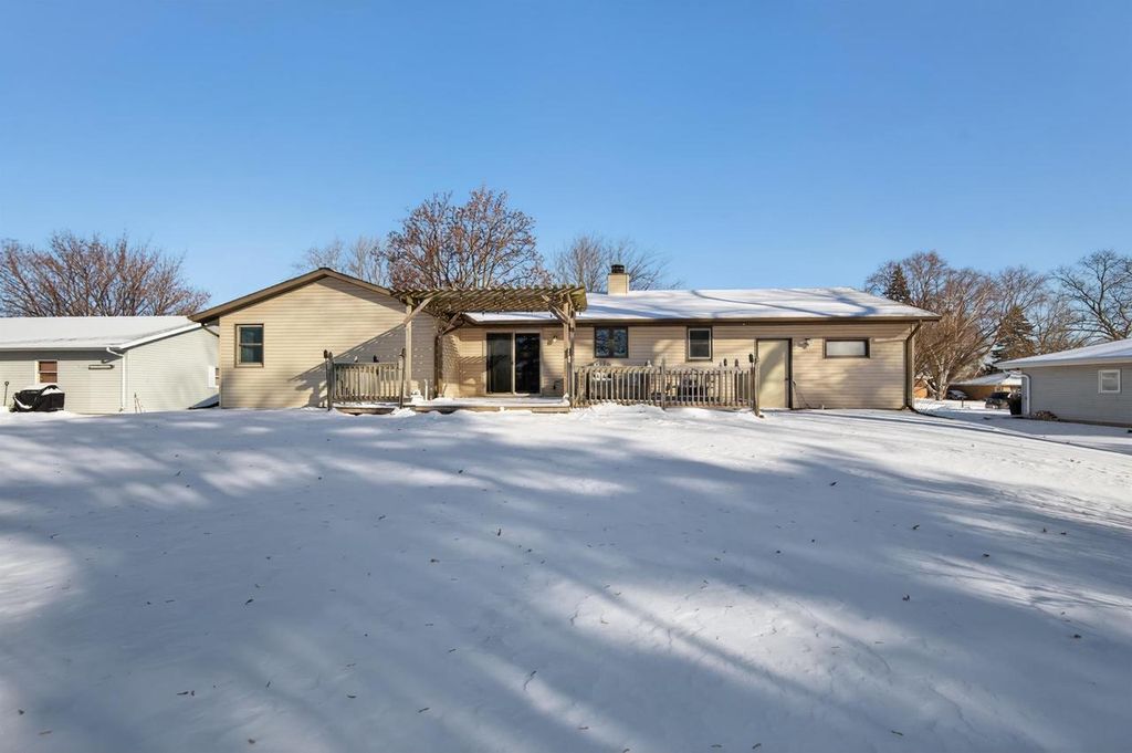 Photo of 1403 Orlando DRIVE, Green Bay, WI 54313 (MLS # 50320258)