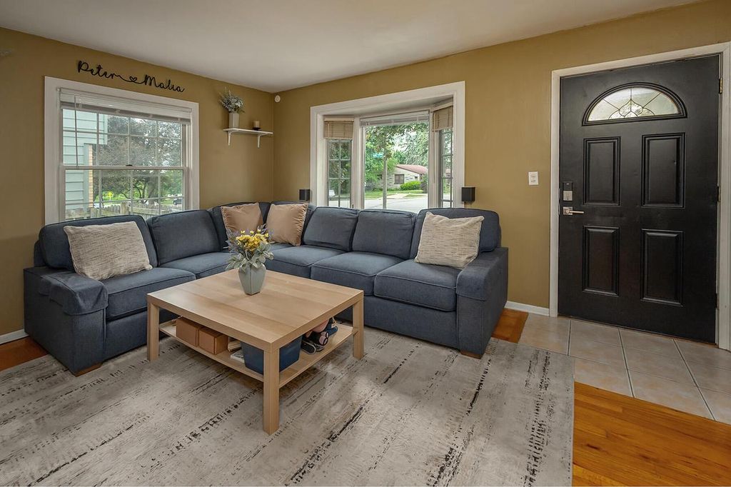 Photo of 3600 N 100th STREET, Milwaukee, WI 53222 (MLS # 1964218)