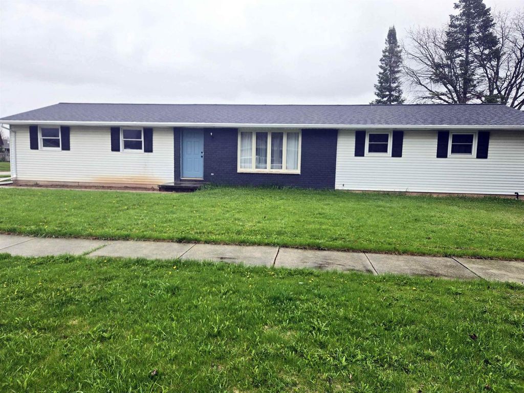 Photo of 1237 Robin STREET, De Pere, WI 54115 (MLS # 50325670)