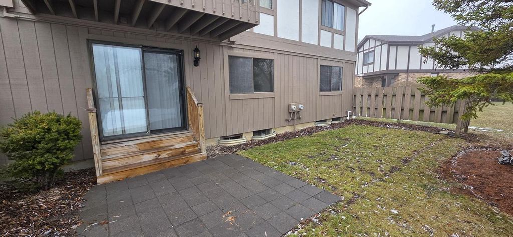 Photo of 5749 Cambridge CIRCLE #2, Mount Pleasant, WI 53406 (MLS # 1946501)