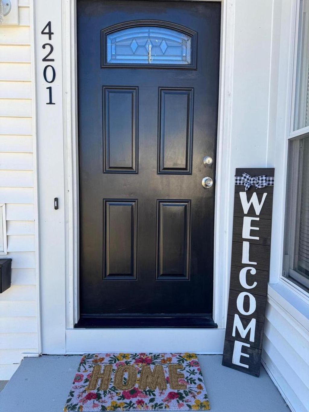 Photo of 4201 W Ruby AVENUE, Milwaukee, WI 53209 (MLS # 1953318)