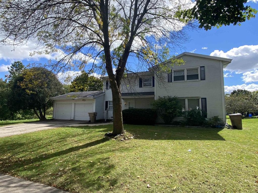 Photo of 10500 W Rae AVENUE, Milwaukee, WI 53225 (MLS # 1944351)