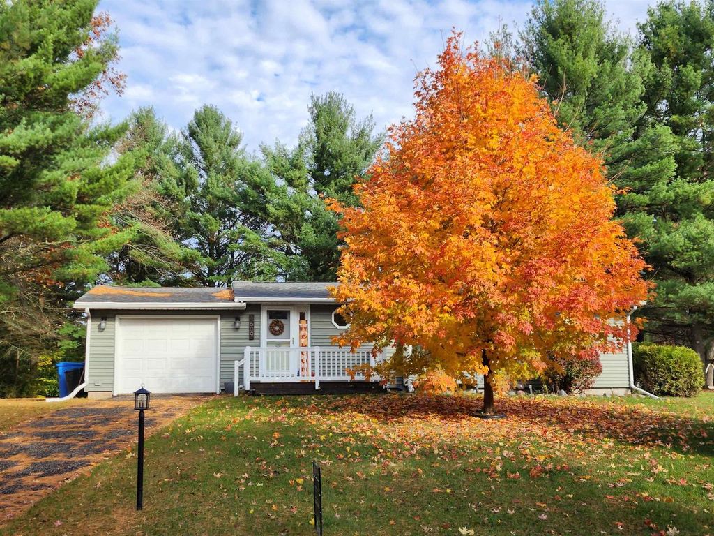 Photo of 731 E Division STREET, Sparta, WI 54656 (MLS # 1945601)