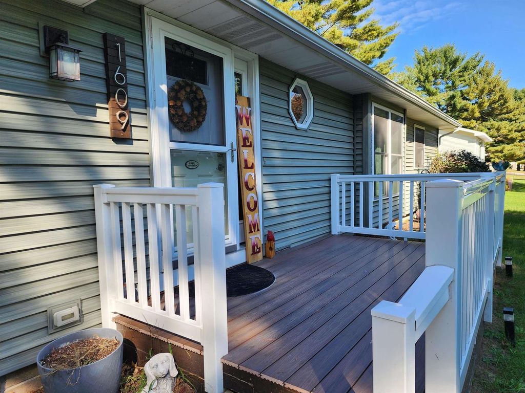 Photo of 731 E Division STREET, Sparta, WI 54656 (MLS # 1945601)