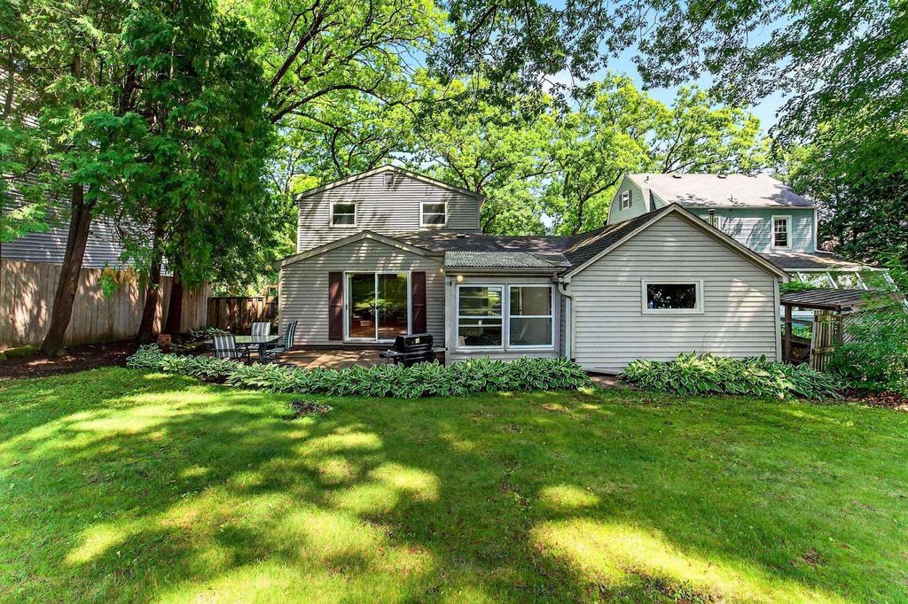 Photo of 2813 Regent STREET, Madison, WI 53705 (MLS # 2015307)