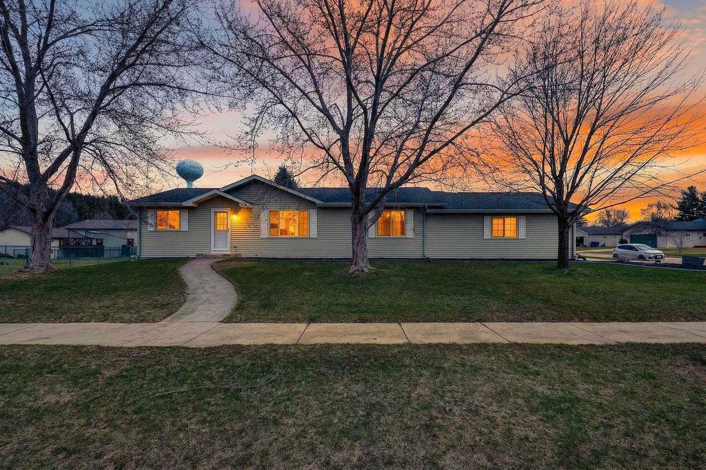 Photo of 204 Westcott STREET, Pardeeville, WI 53954 (MLS # 2018737)