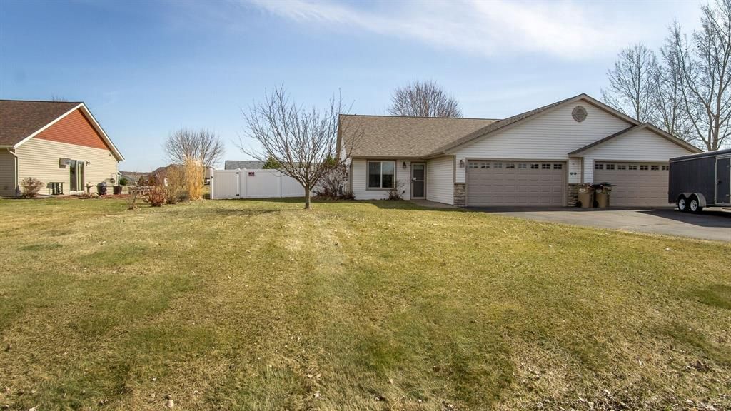 Photo of 13561 42nd AVENUE, Chippewa Falls, WI 54729 (MLS # 1599244)