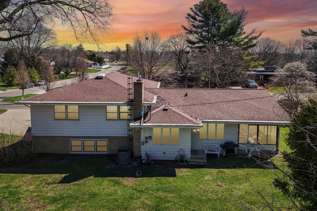 Photo of 2109 20th AVENUE, Monroe, WI 53566 (MLS # 2020318)