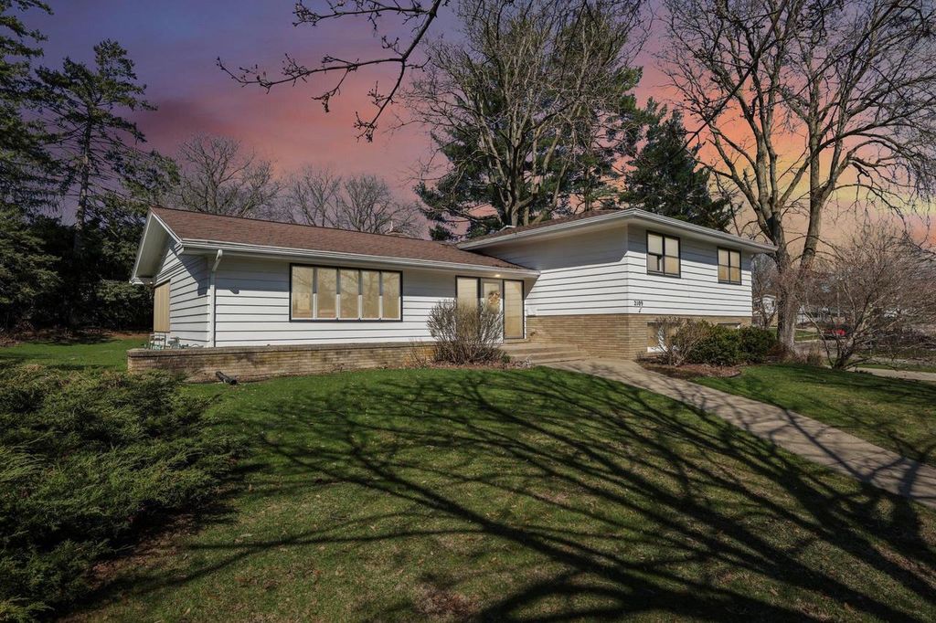 Photo of 2109 20th AVENUE, Monroe, WI 53566 (MLS # 2020318)
