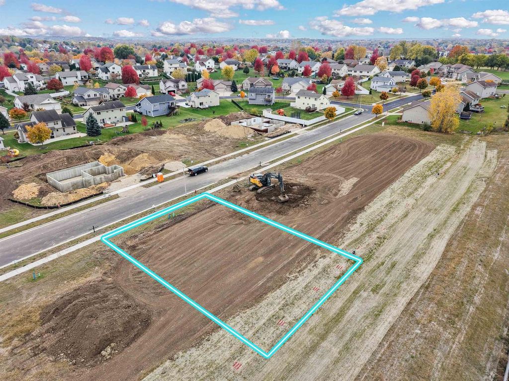 Photo of 302 Michelle LANE, Cottage Grove, WI 53527 (MLS # 2013110)