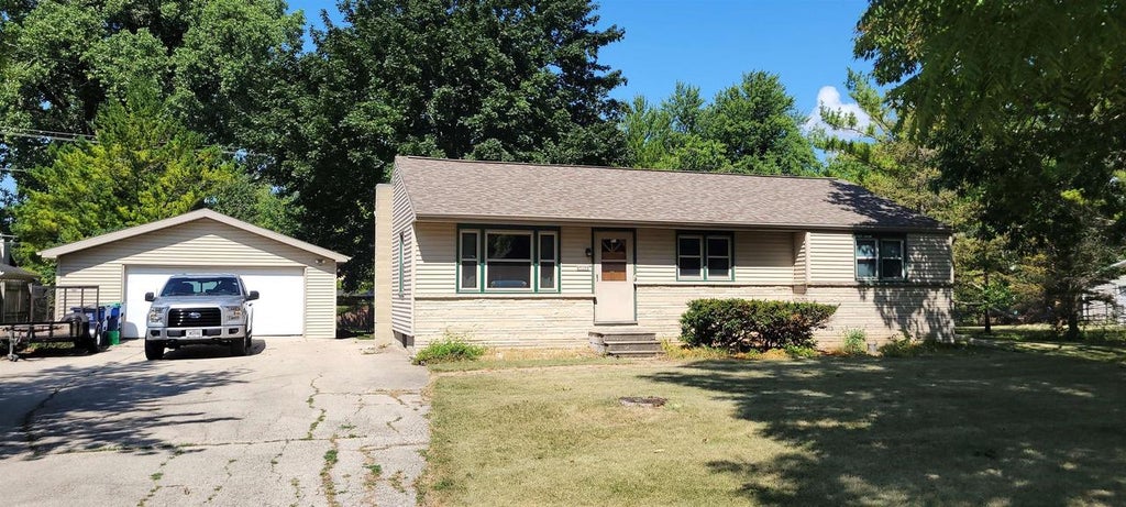 Photo of N7358 Calumet STREET, Fond Du Lac, WI 54935 (MLS # 50329721)