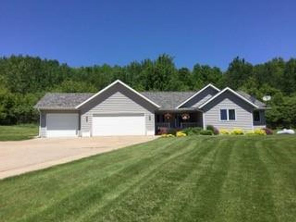 Photo of 7447 115th STREET, Chippewa Falls, WI 54729 (MLS # 1600267)
