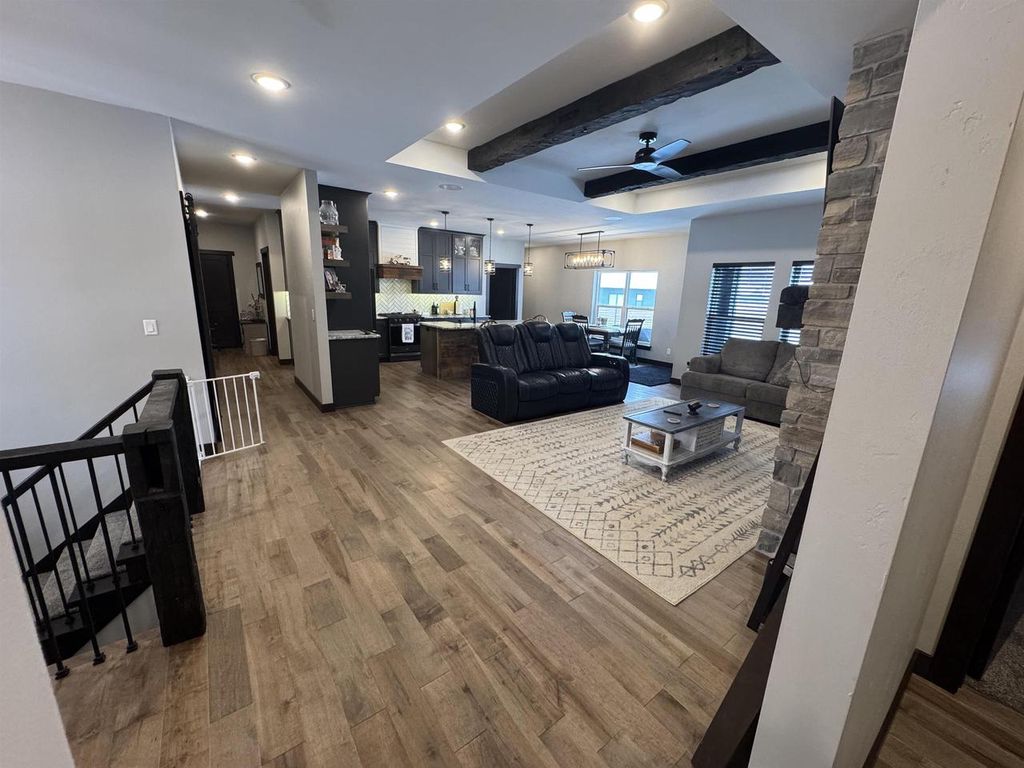 Photo of 2664 Chambers CROSSING, Green Bay, WI 54313 (MLS # 50319312)