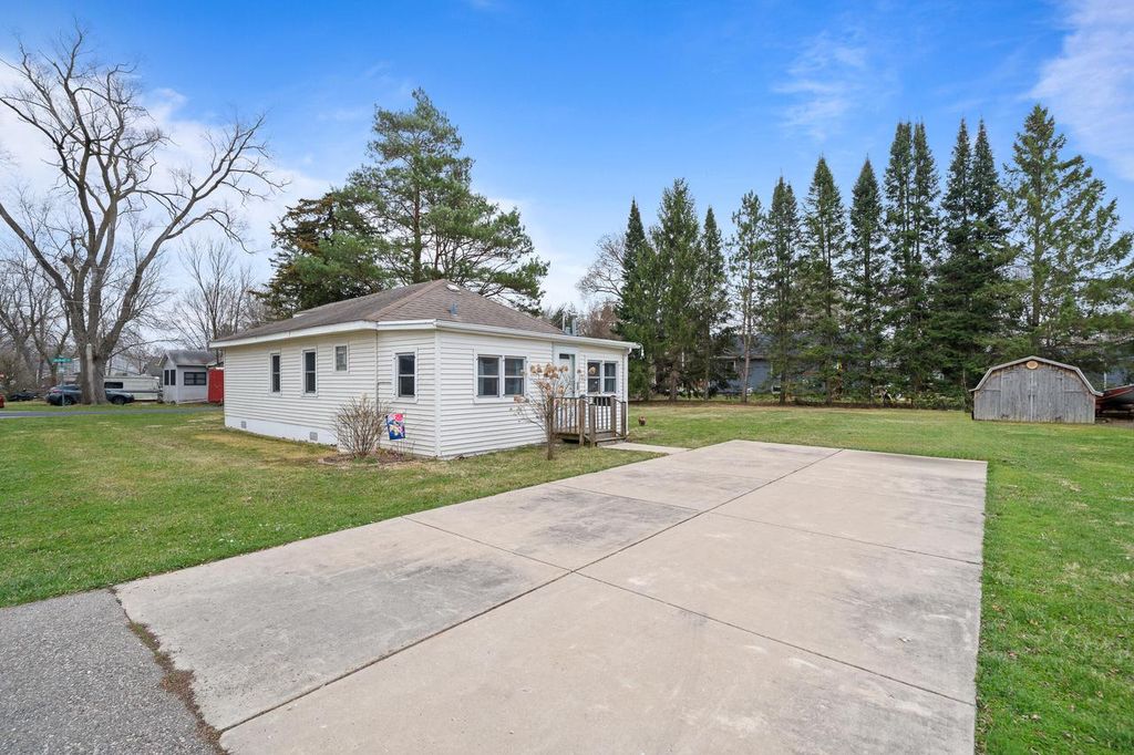 Photo of N1461 Jasmine DRIVE, Genoa City, WI 53128 (MLS # 1956166)