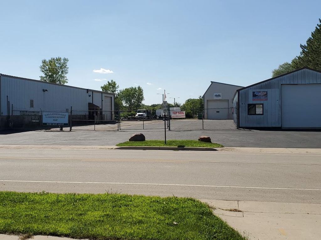 Photo of 918+922+5901 S Bird STREET, Sun Prairie, WI 53590 (MLS # 2012615)