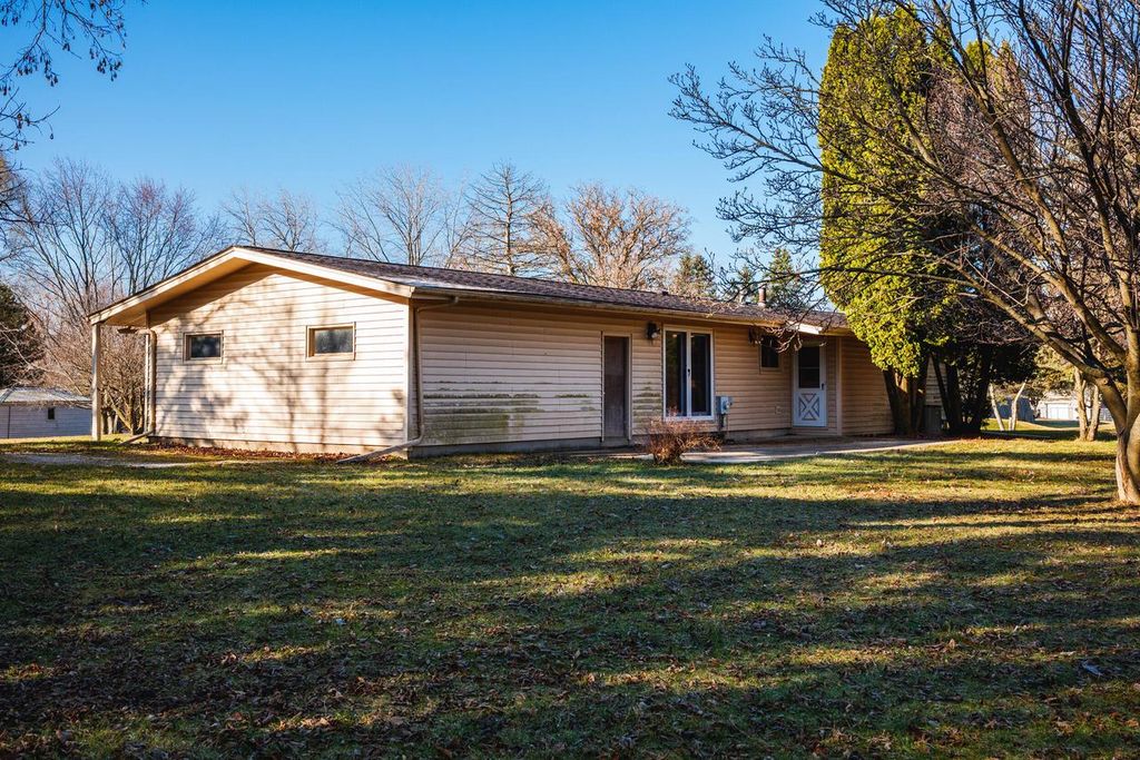 Photo of 16422 82nd STREET, Bristol, WI 53104 (MLS # 1949601)