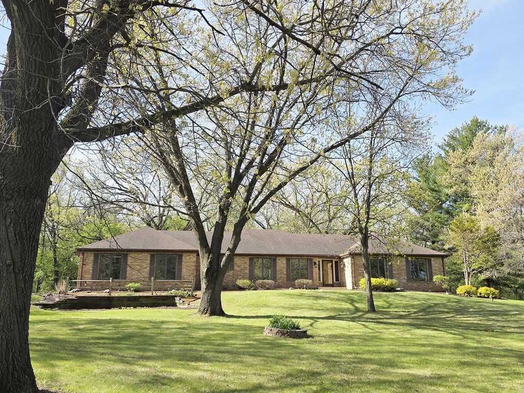 Photo of 2322 E Sylvan LANE, Milton, WI 53563 (MLS # 2022572)