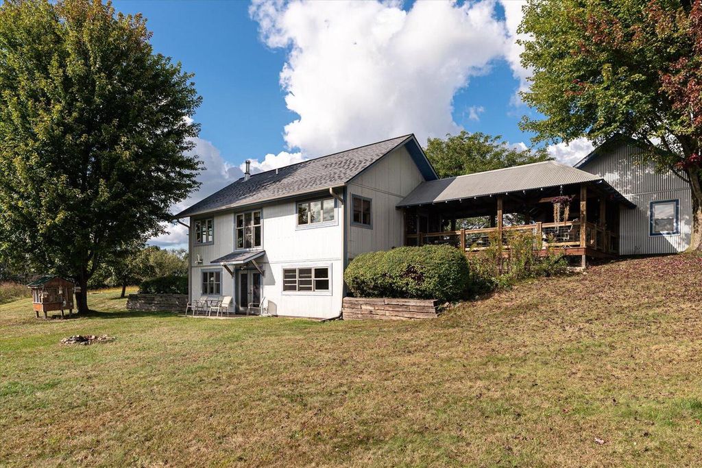 Photo of 19020 Seeley Ridge ROAD, Hillsboro, WI 54634 (MLS # 1936772)