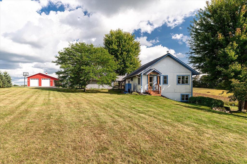 Photo of 19020 Seeley Ridge ROAD, Hillsboro, WI 54634 (MLS # 1936772)