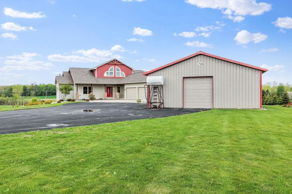 Photo of 7074 Fairview ROAD, Denmark, WI 54208 (MLS # 50325902)