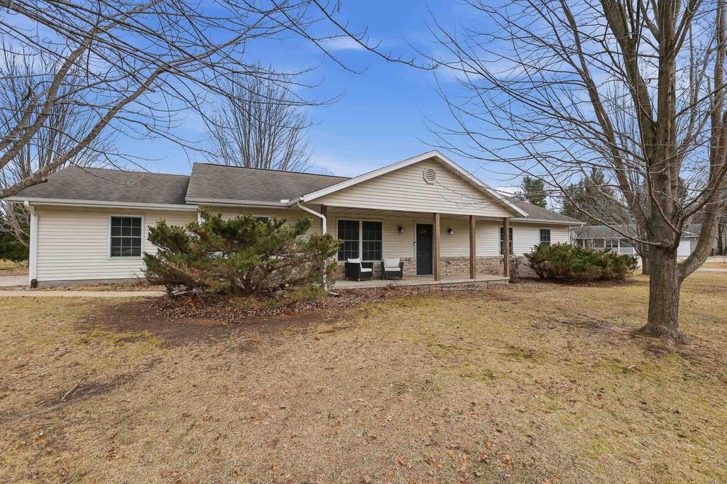 Photo of 2825 Leahy AVENUE, Stevens Point, WI 54481 (MLS # 22600938)