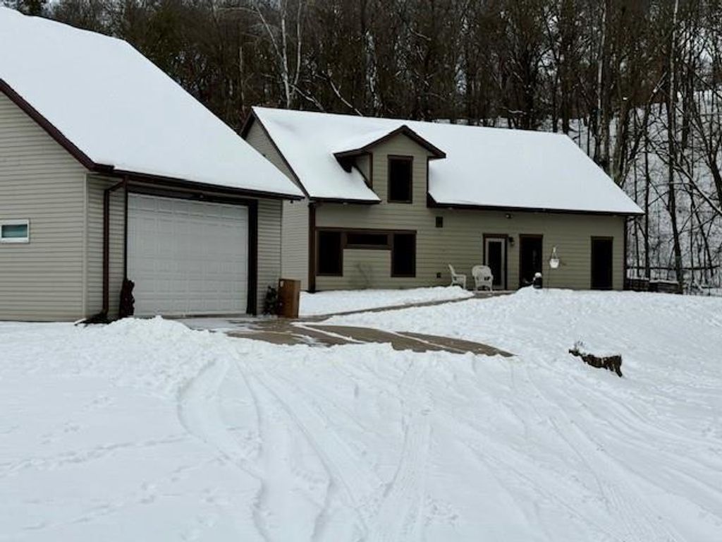 Photo of 2543 87th STREET, Eau Claire, WI 54703 (MLS # 1596799)