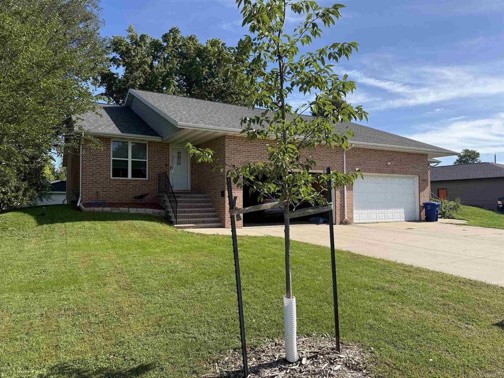 Photo of 1541 Cass STREET, Green Bay, WI 54302 (MLS # 50332631)
