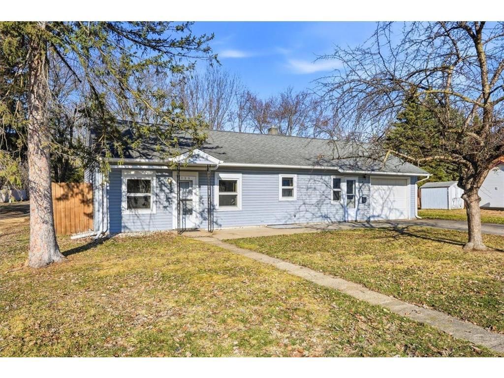 Photo of 735 N Montana AVENUE, New Richmond, WI 54017 (MLS # 7041761)