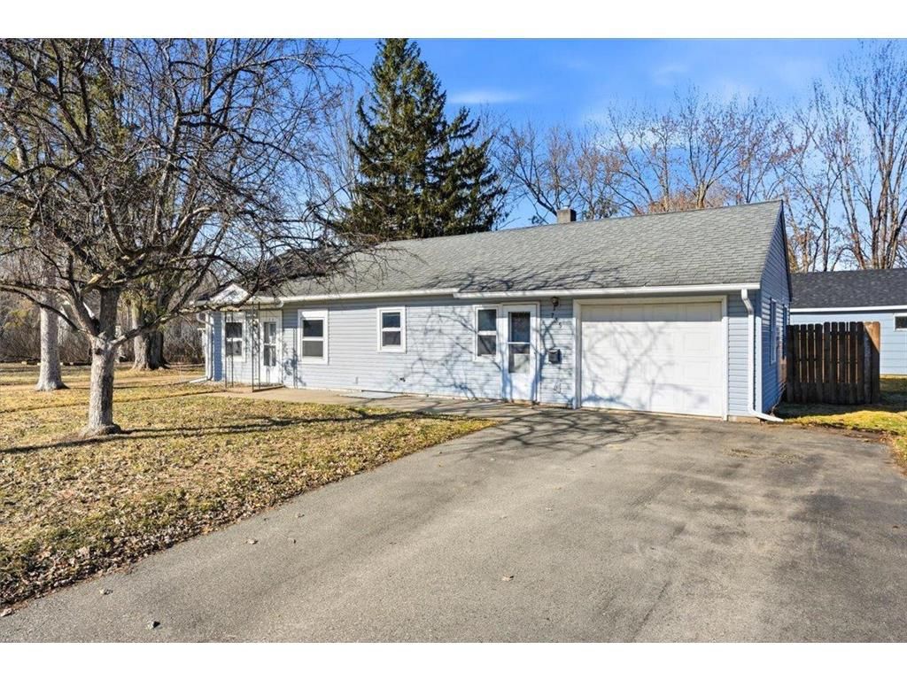 Photo of 735 N Montana AVENUE, New Richmond, WI 54017 (MLS # 7041761)
