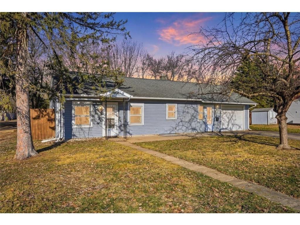 Photo of 735 N Montana AVENUE, New Richmond, WI 54017 (MLS # 7041761)