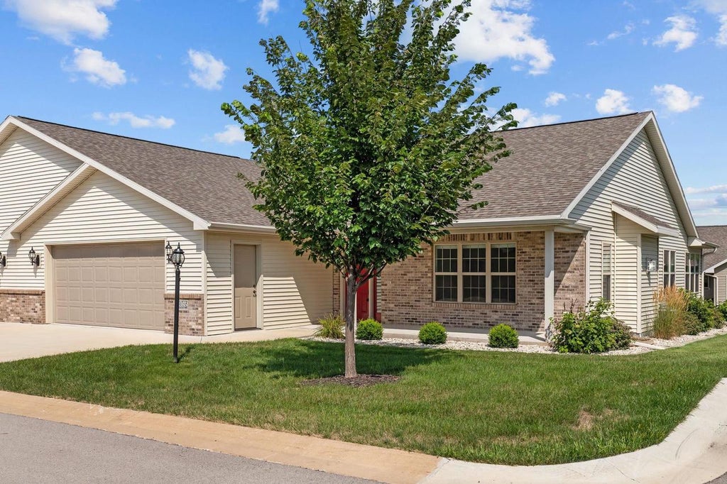 Photo of 1365 Candlelight LANE, Fond Du Lac, WI 54937 (MLS # 50331911)