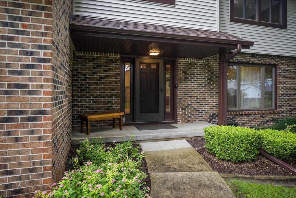 Photo of 101 Coach House DRIVE, Madison, WI 53714 (MLS # 2030480)