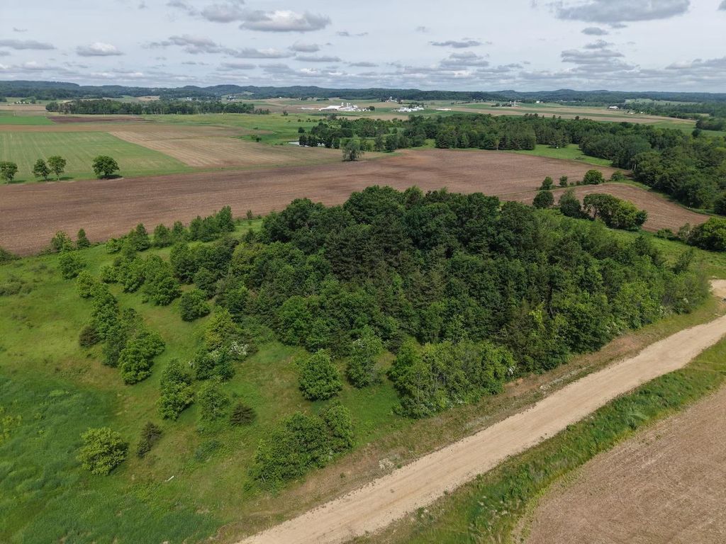 Photo of Lot 4 Sunset Trace, Tomah, WI 54660 (MLS # 2021344)